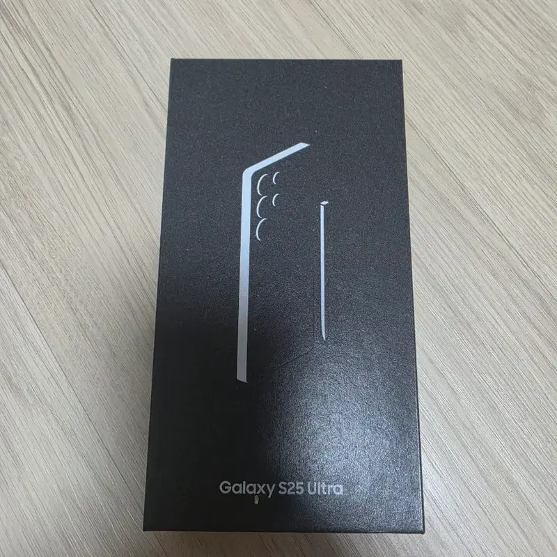 갤럭시 s25울트라 티타늄 블랙 256기가 팝니다