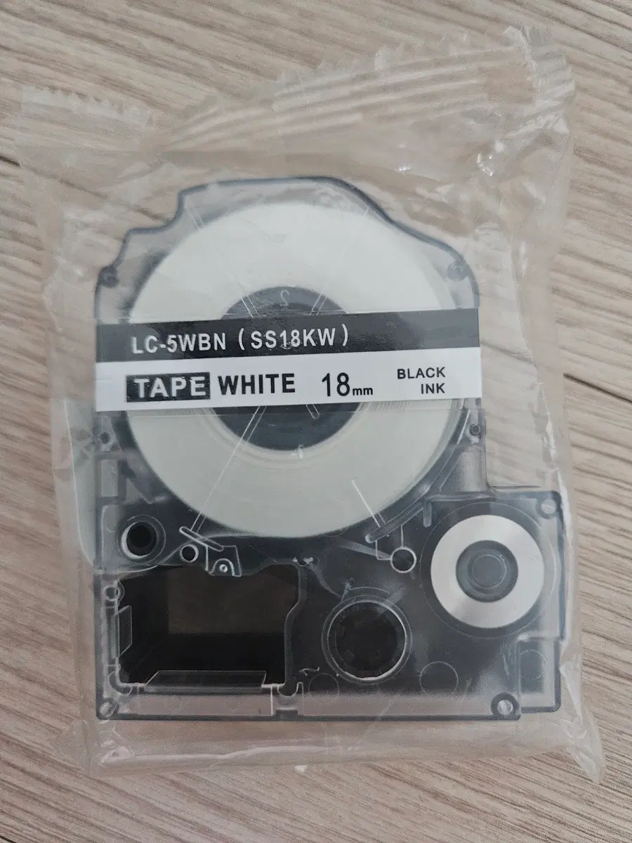 엡손 라벨 테이프 LC-5WBN (SS18KW) 18mm