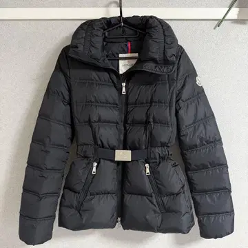 [새상품급] MONCLER 다운 자켓 블랙 벨트 포함