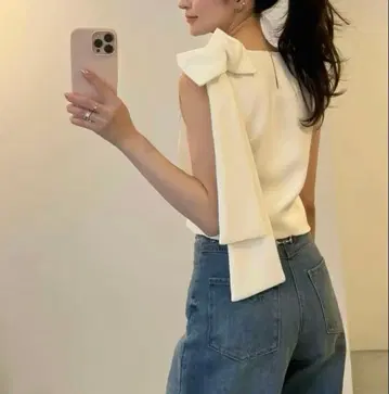 [즉시 발송] 새상품급 bibiy DONNA RIBBON TOP 인기
