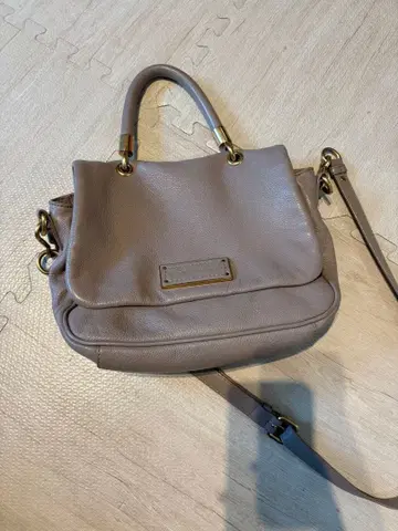 MARC BY MARC JACOBS 가죽 숄더백