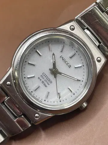 CITIZEN Wicca Eco-Drive 손목시계 본체 화이트 고급