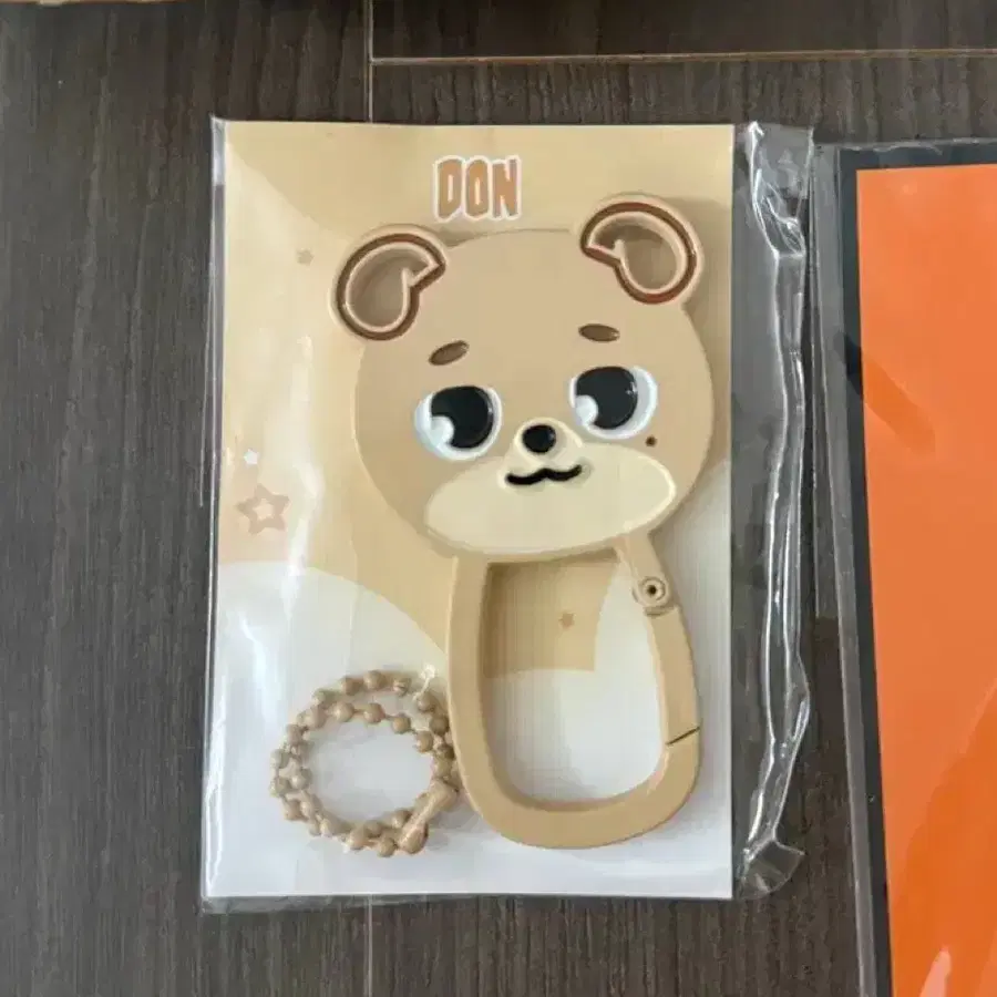 데이식스 데니멀즈 메탈 카라비너 돈