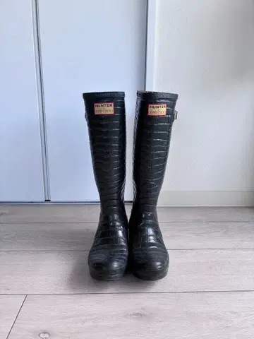 HUNTER x JIMMY CHOO 레인부츠 악어 엠보싱