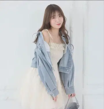 리본 숄더 튤 미니 원피스 아이보리