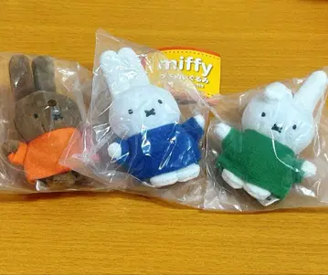 미피 푸치 봉제 인형 가챠 미피 던 멜라니