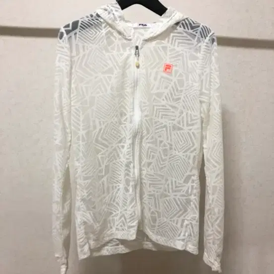 FILA 화이트 메쉬 후드 집업