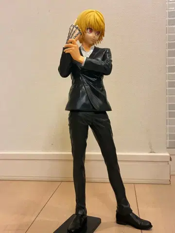 HUNTER x HUNTER 크라피카 피규어 수트 모습
