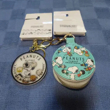 PEANUTS 스누피 키링 2세트 거즈 손수건 포함