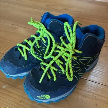 THE NORTH FACE 트레킹 슈즈