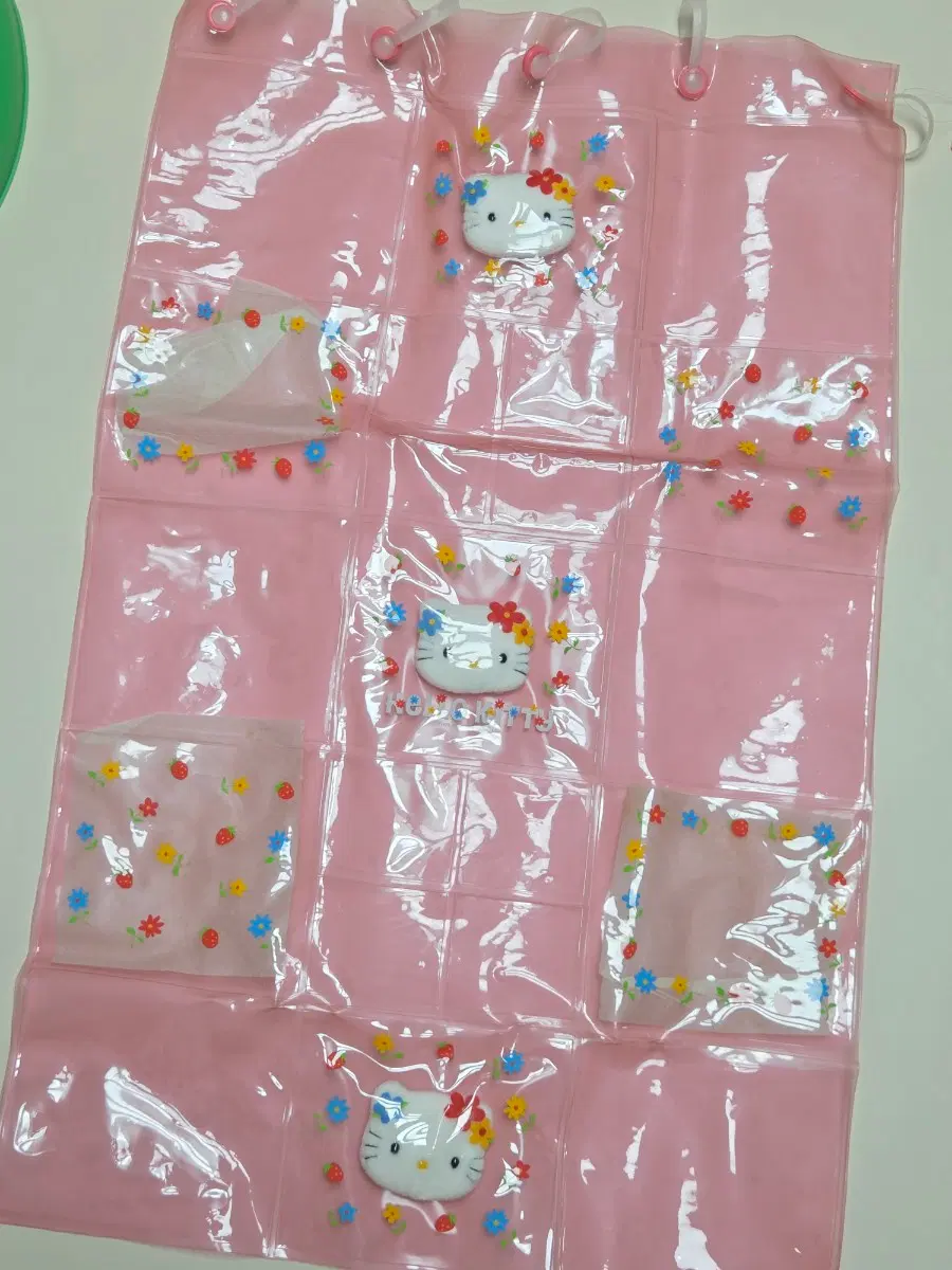 고전키티 꽃키티 인형 pvc 월포켓 벽수납