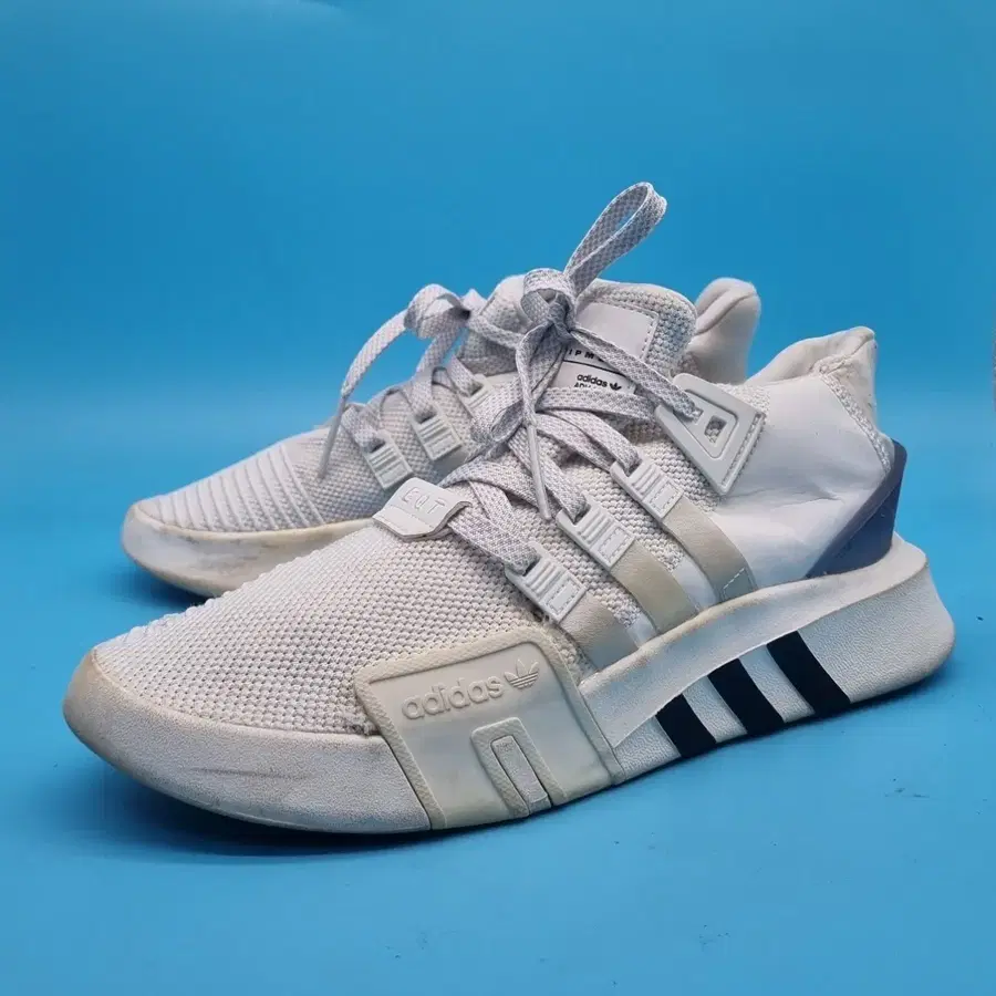 l 아디다스 EQT 러닝화 275