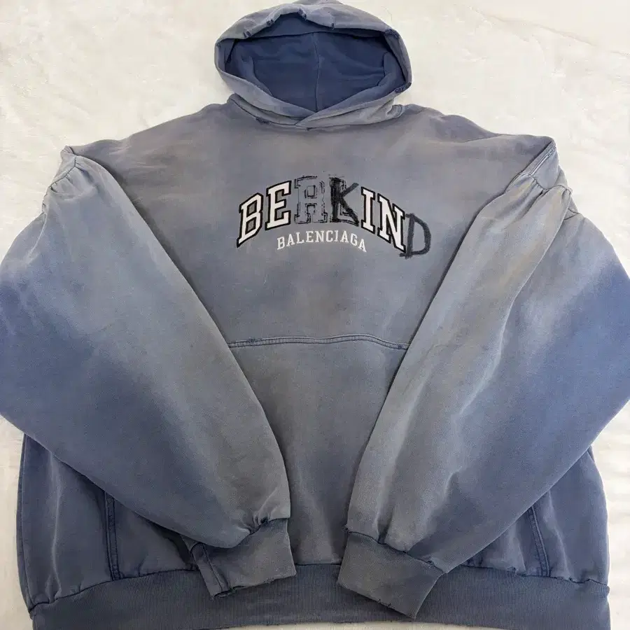 발렌시아가 비카인드 후드 블루 4 (2XL)