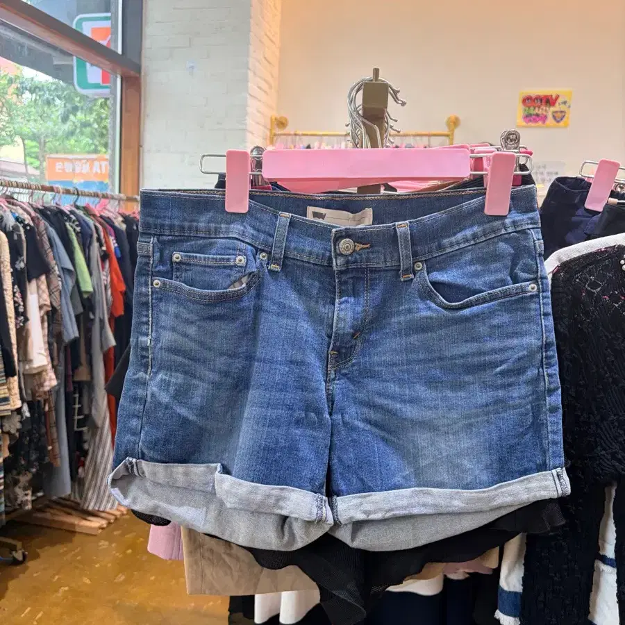 리바이스 청바지 반바지 롤업 스타일