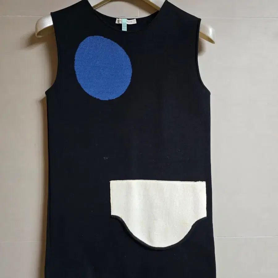 JW.ANDERSON 니트 슬리브리스 원피스