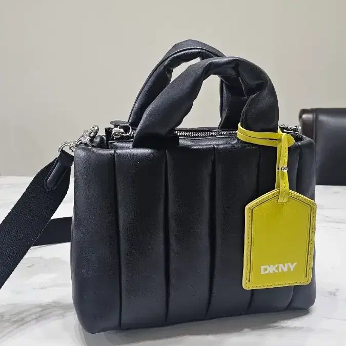 DKNY가방