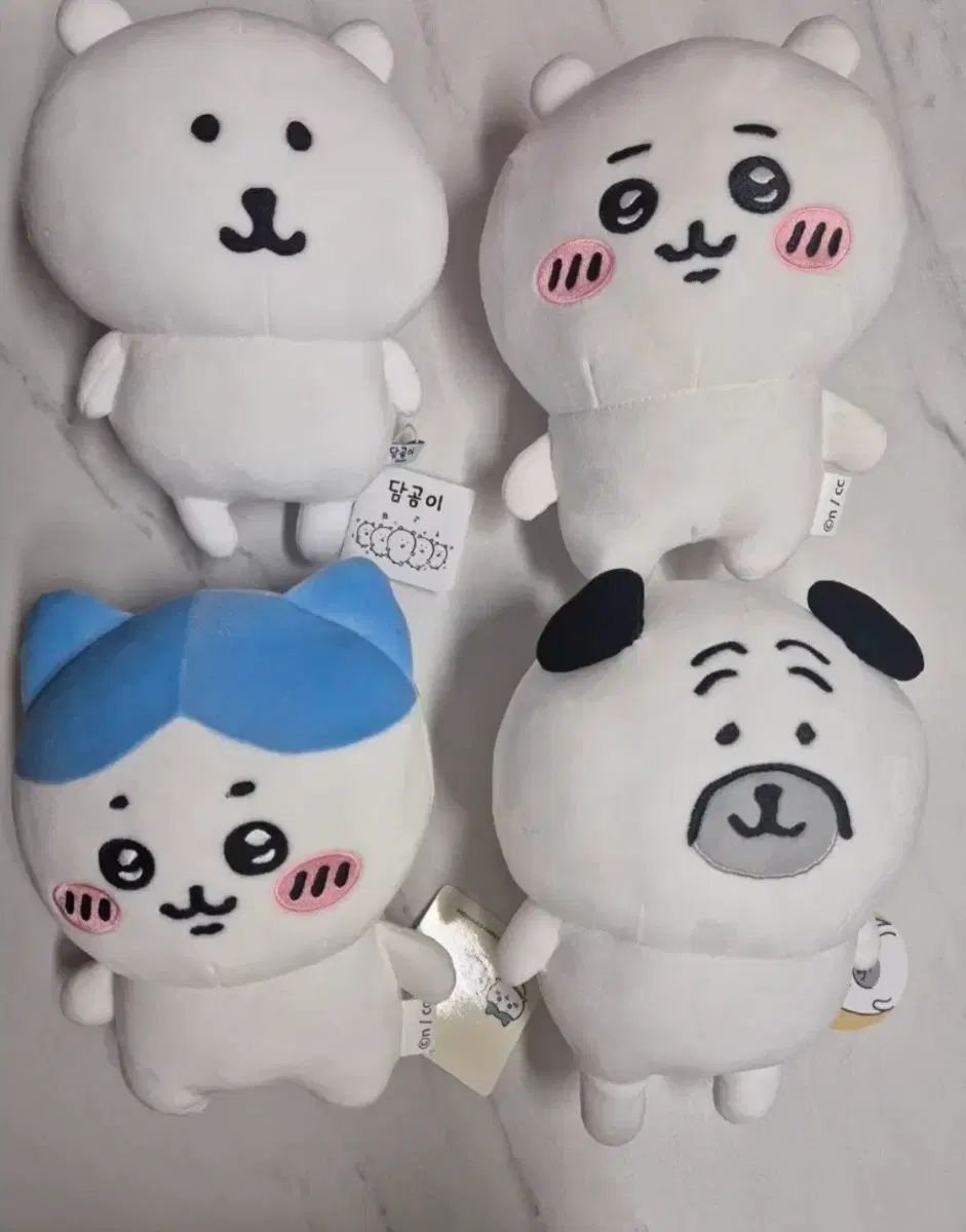 농담곰 당곰이 퍼그상 치이카와 하치와레(가르마) 중인형