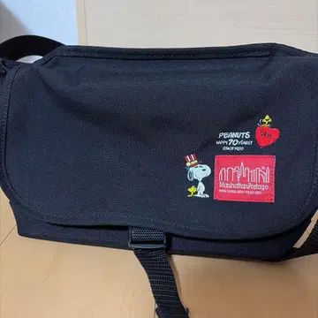 Manhattan Portage 스누피 70주년 숄더백