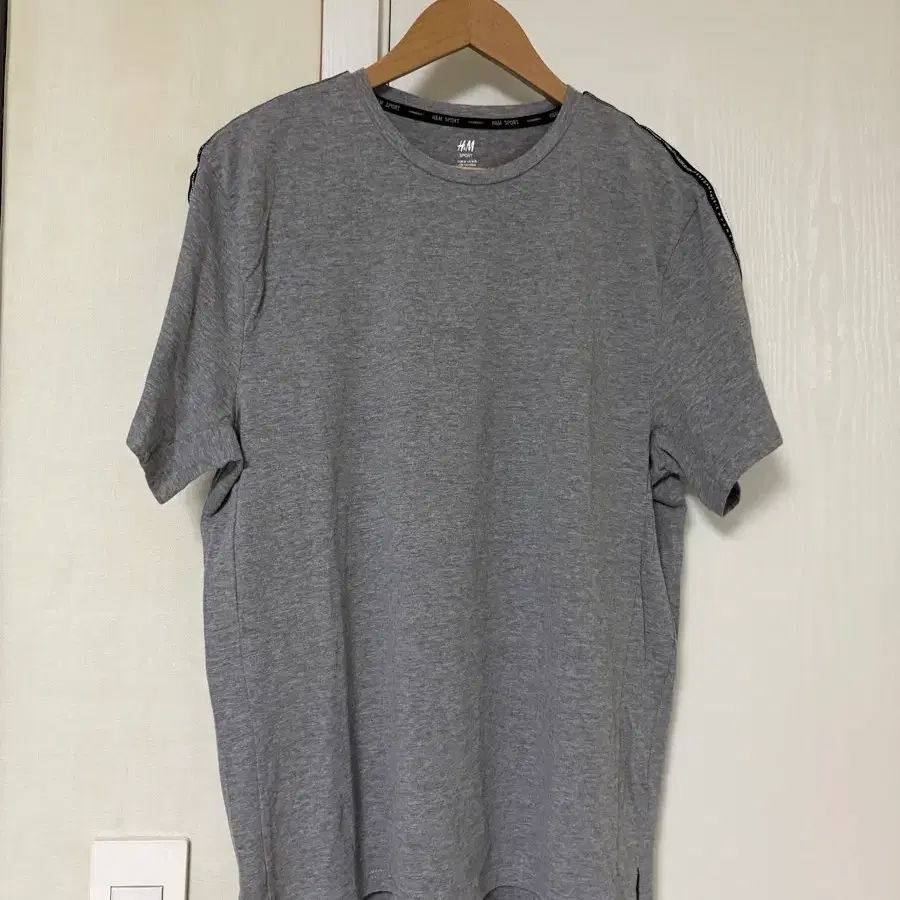 H&M 반팔티(소재 좋아요, 남성 100A)