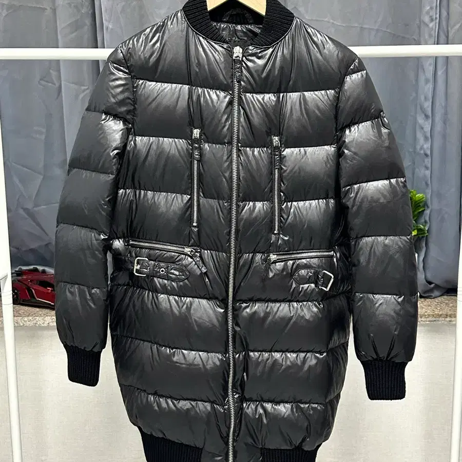 [ 에르마노설비노 ] 정품 / 여성90-95 / 패딩 자켓 유광 블랙