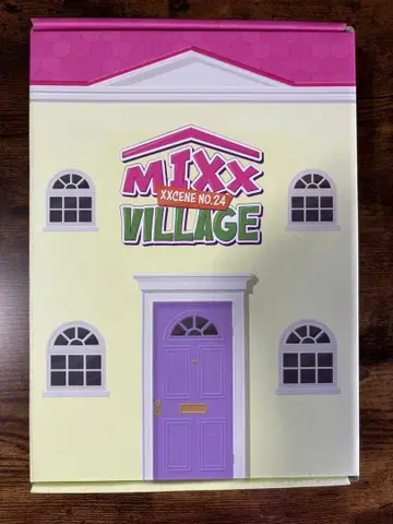 NMIXX 2024 SEASON'S GREETINGS