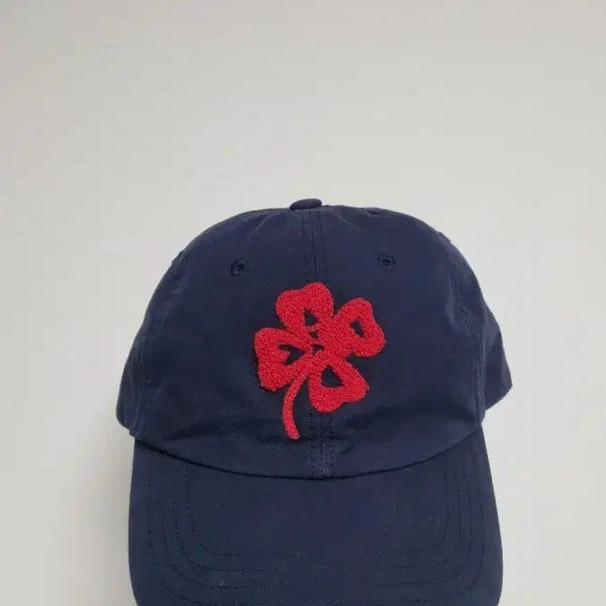 마르디 메크르디 모자