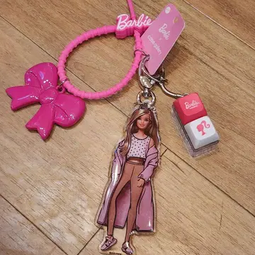 새상품 한국 한정판 Barbie x case gallery 아크릴 키링