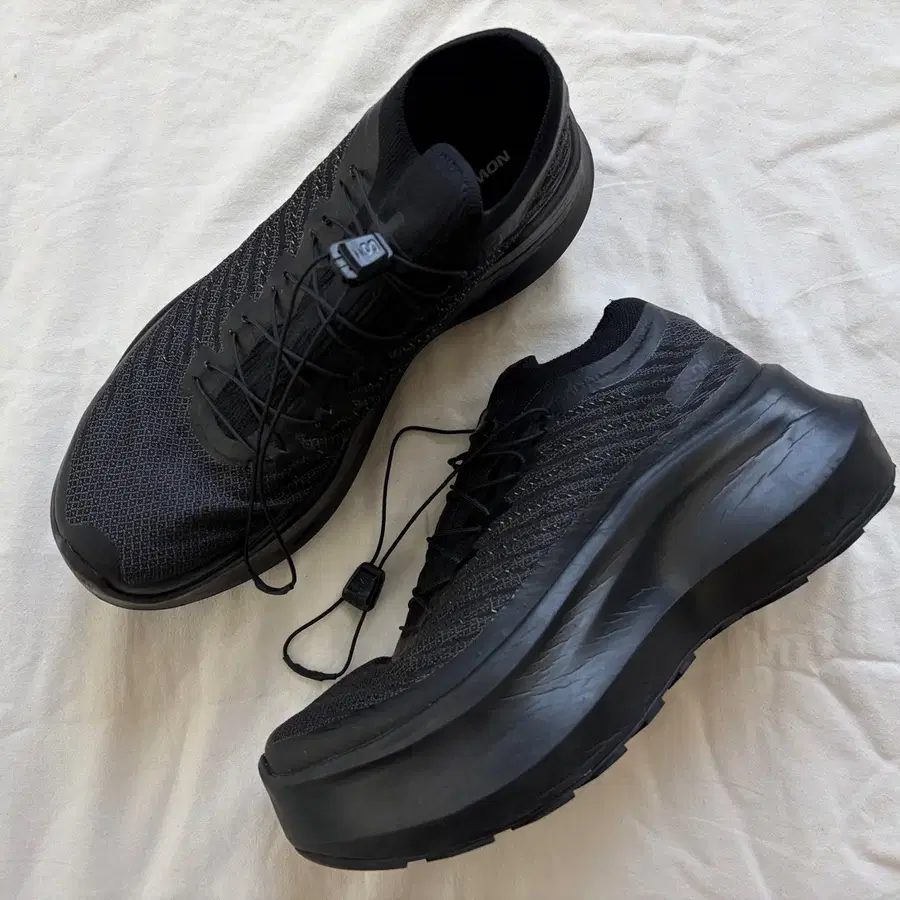 살로몬 x 꼼데가르송 옴므 펄사 플랫폼 블랙 CDG x Salomon