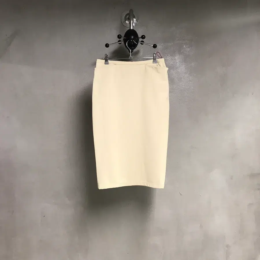프라다 스포츠 스커트 베이지 38(W)