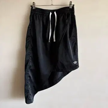 adidas (아디다스) 비대칭 스커트 블랙 M 사이즈