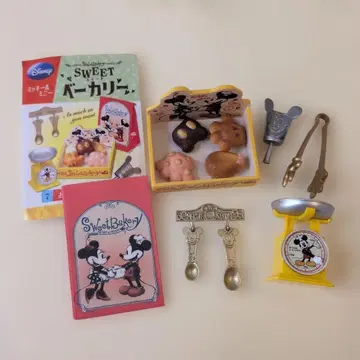 리멘트 미키 & 미니 스위트 베이커리 좋아하는 만큼만 드세요 레어