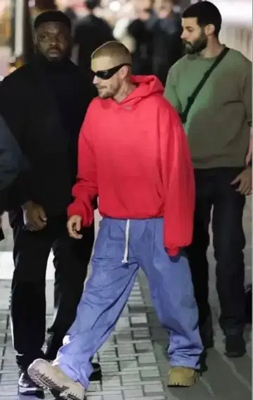 SKYLRK HOODIE