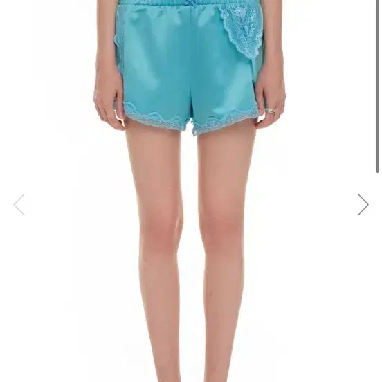 투머치택스 ) asymmetric lace trim slip shorts