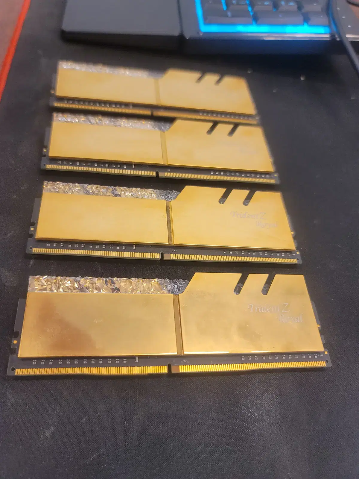 지스킬 트라이던트Z 로얄 골드 DDR4 8GB 4개 (총 32GB)