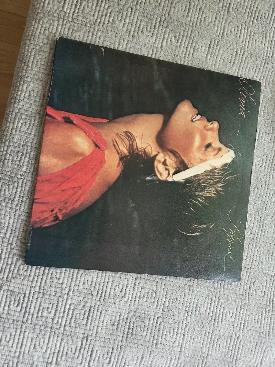 올리비아 뉴튼 존 피지컬 LP