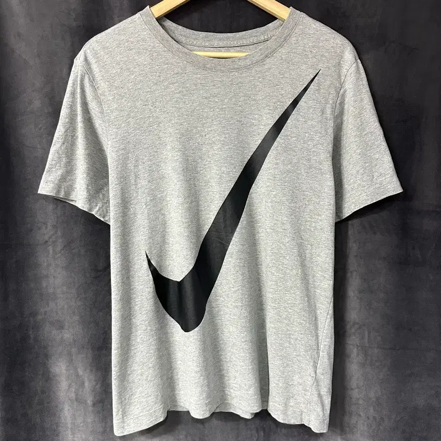 나이키 NIKE 빅 스우시 로고 반팔 티셔츠 M 그레이