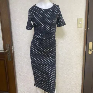 여성용 도트 무늬 롱 원피스 블랙