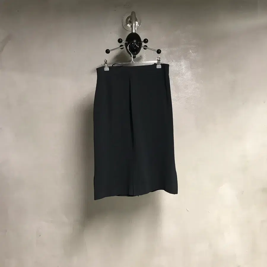 프라다 스커트 블랙 42(W)