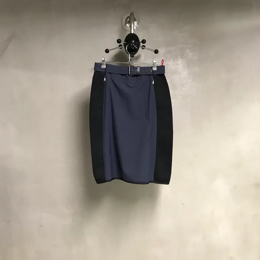 프라다 스포츠 스커트 40(W)