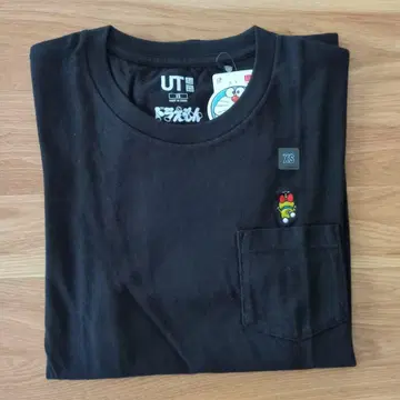 [새상품] UNIQLO UT 도라미 포켓 티셔츠 블랙 XS