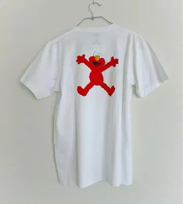 새상품 UNIQLO UT KAWS SESAME STREET 티셔츠 L