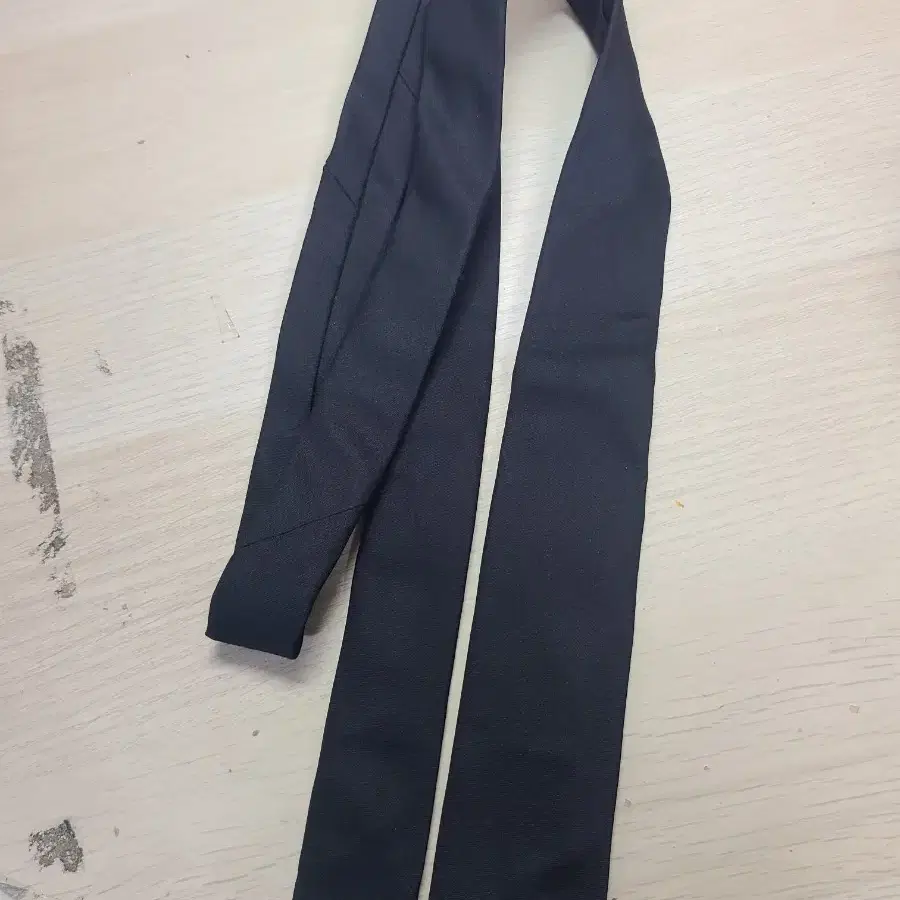 발렌티노 울실크 블랙 넥타이