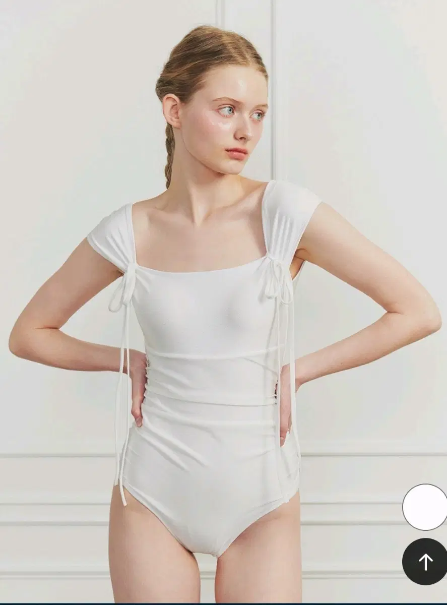 [새상품] [정가 13.5] 페오플 DEW COWL SWIMSUIT(M)