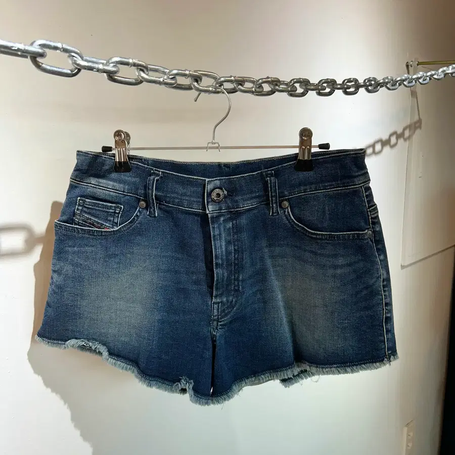 DIESEL 디젤 데님 힛팬츠