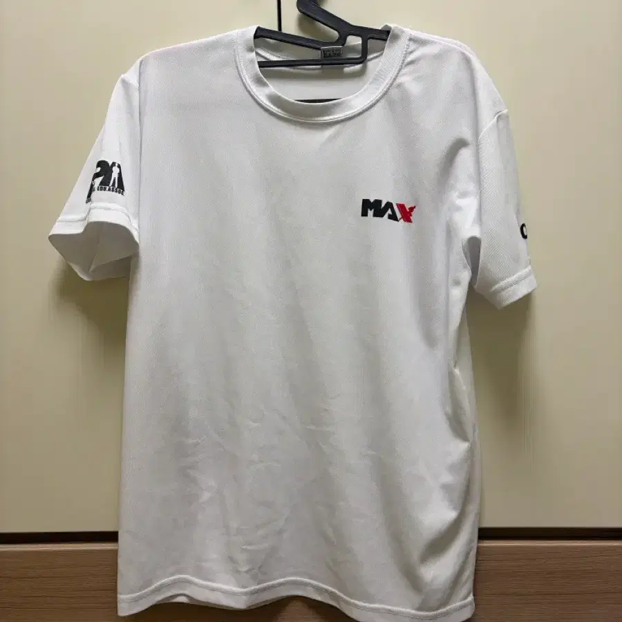 MAX 반팔 티셔츠 흰색