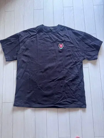 Yeezy SEASON 5 티셔츠 블랙 XL