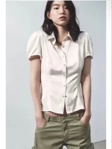 [ 완판템 ] ZARA 새틴 셔츠 퍼프 슬리브 반팔 셔츠 화이트
