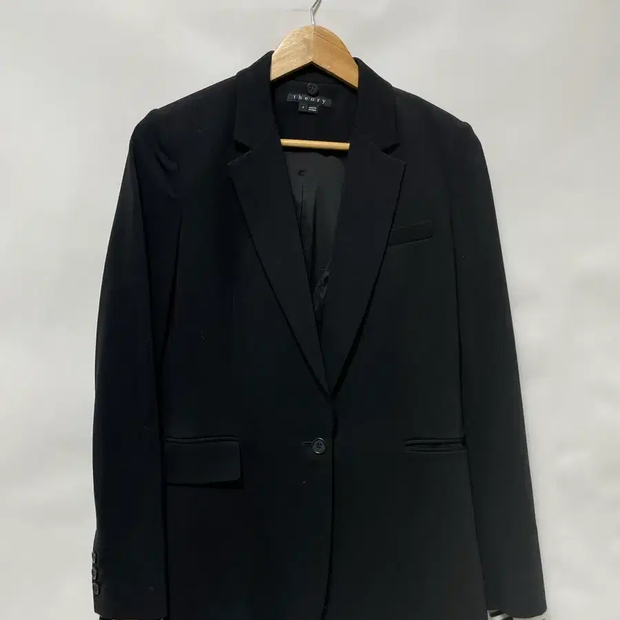 띠어리 심플 블랙 정장 자켓 95