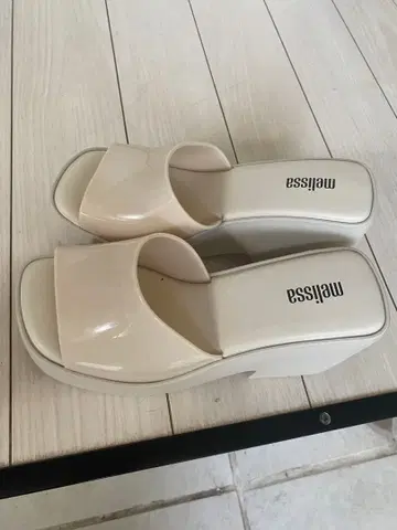 멜리사 샌들