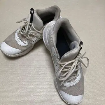 Under Armour 남성용 스니커즈 화이트 그레이